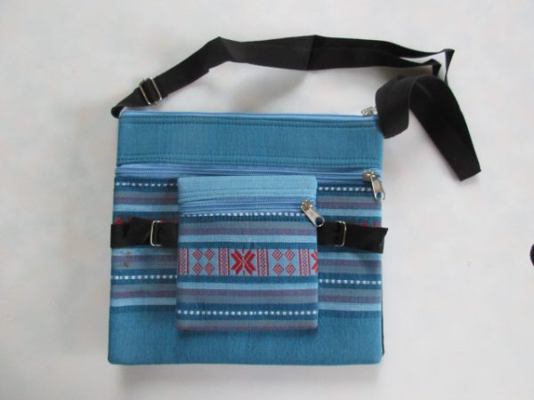 pochette-bleue